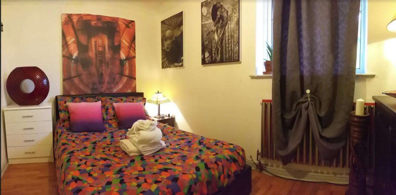 Lovely Double Bedroom In Rotherhithe London Exteriör bild